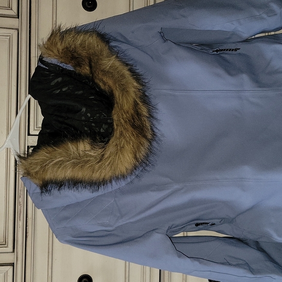 Excellent condition Volcom snowboarding jacket. Beautiful blue. XS - Picture 6 of 9